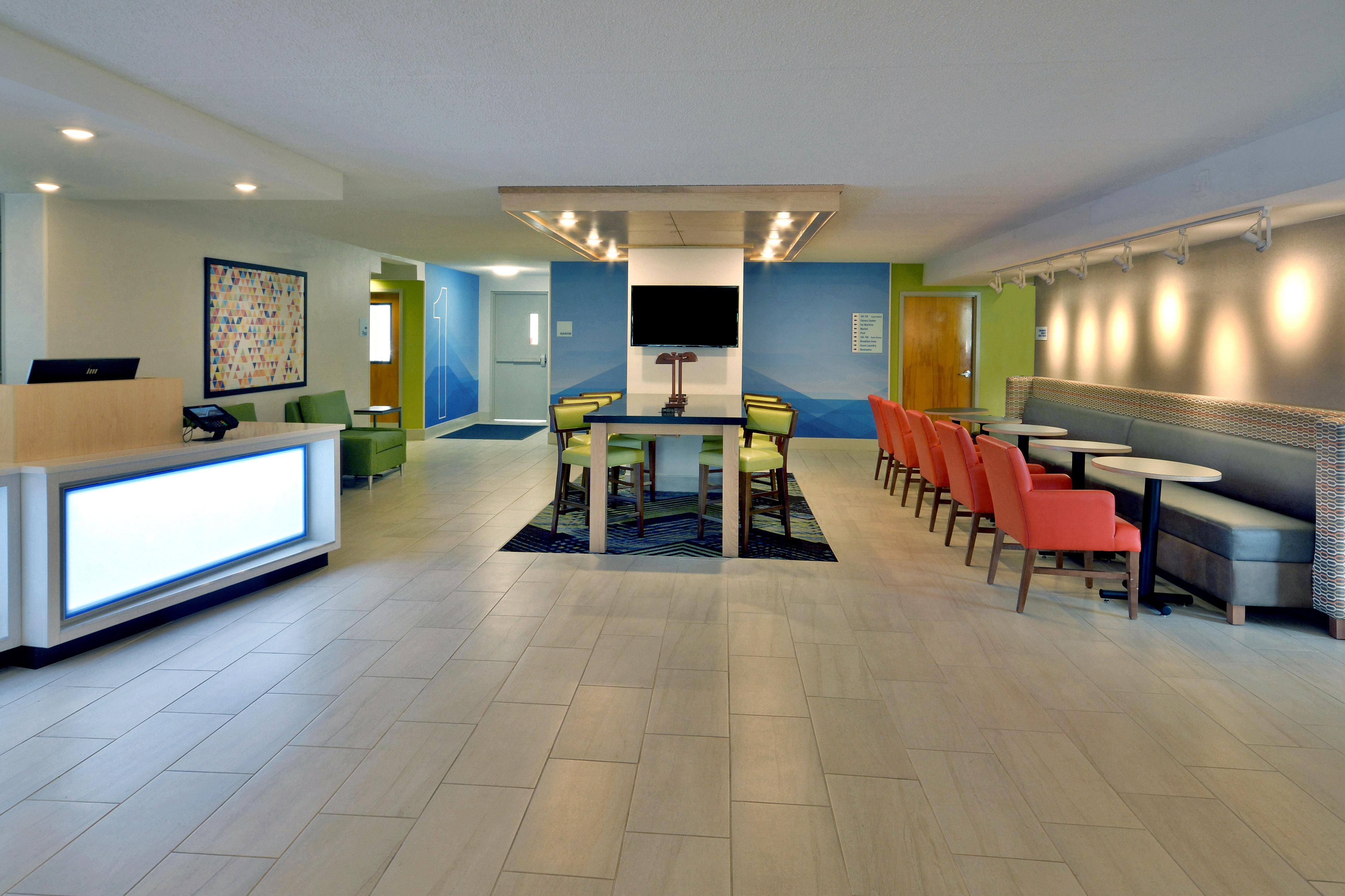 Holiday Inn Express Danville By Ihg Dış mekan fotoğraf