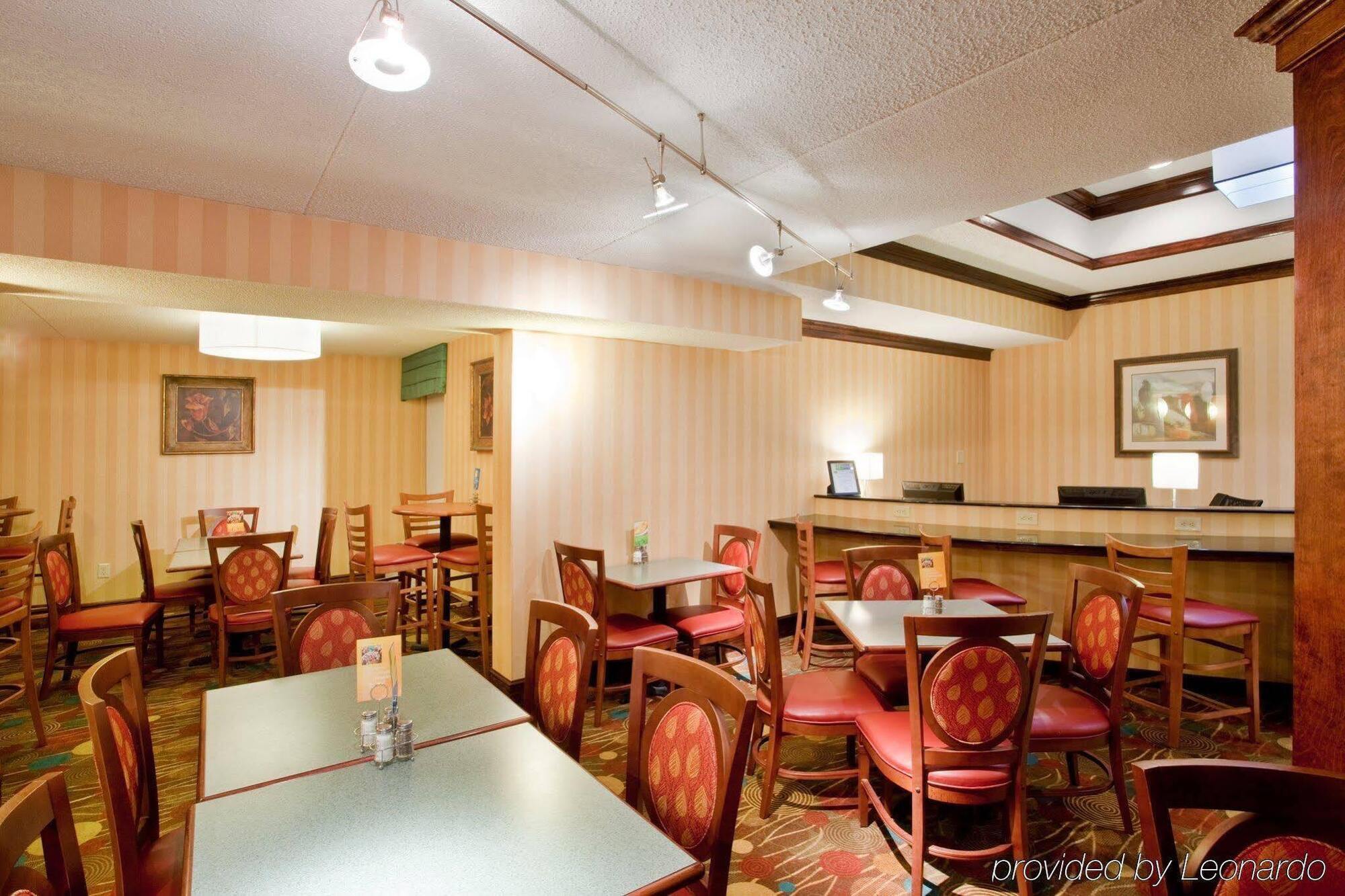 Holiday Inn Express Danville By Ihg Dış mekan fotoğraf